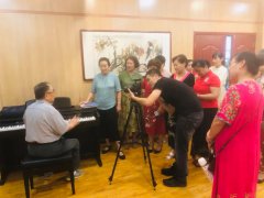 枣庄珠江钢琴专卖店中老年钢琴班专访